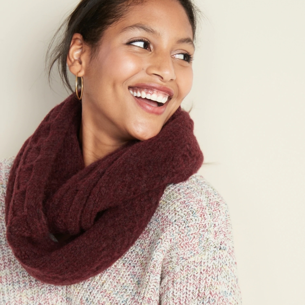 OLD NAVY soft washed cable knit infinity scarf soft cozy winter scarf